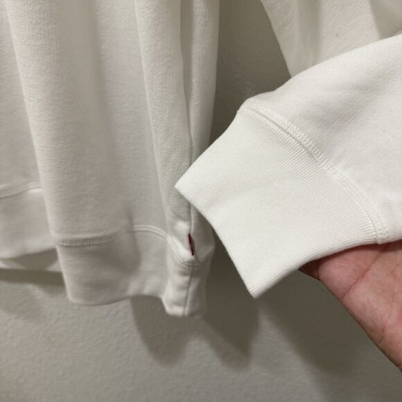 NEW Levi's Womens White Classic Logo Long Sleeve Crewneck Pullover Sweatshirt L - Picture 4 of 9